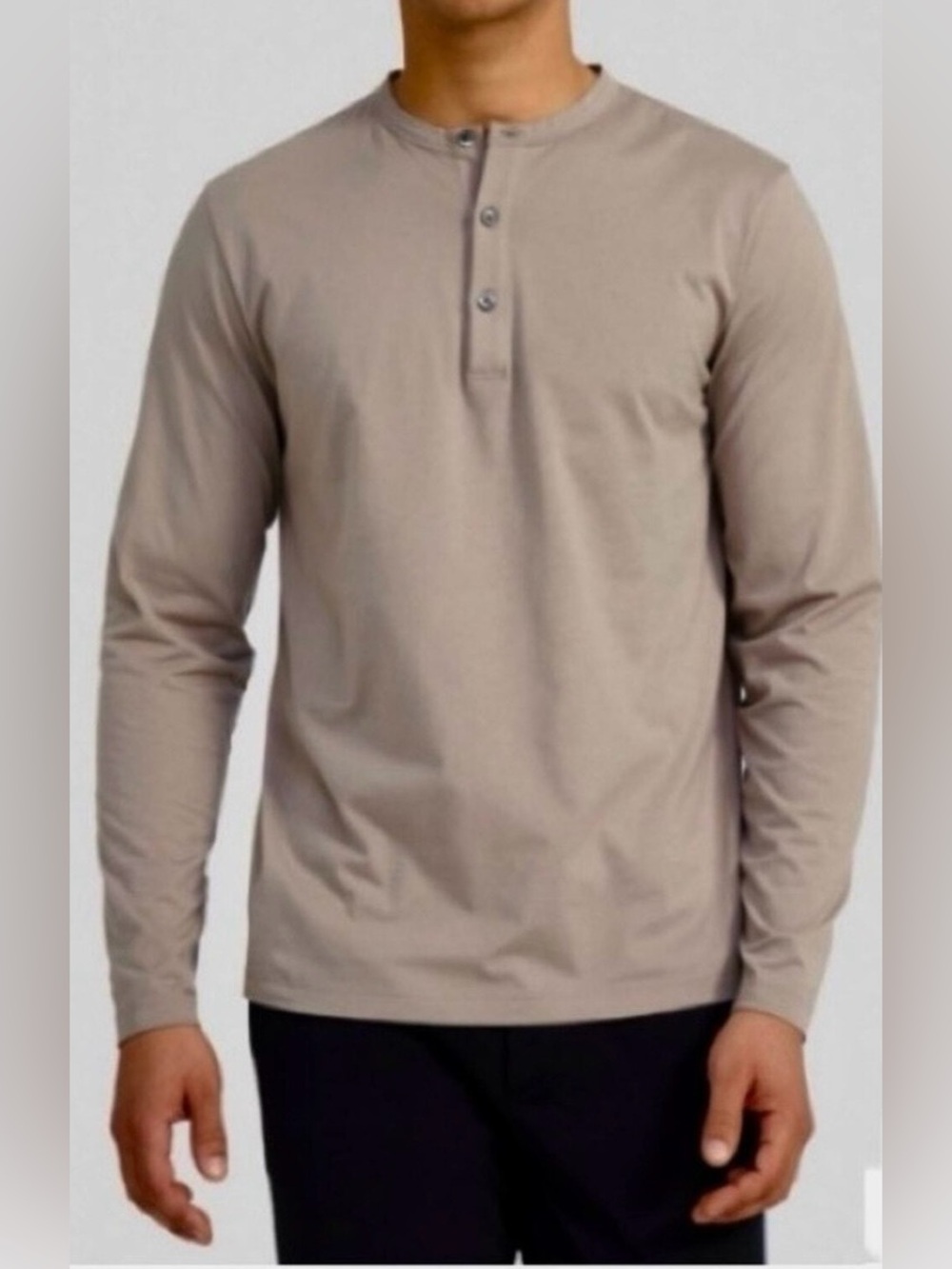 Theory Men's Essential Long-Sleeve Henley Shirt in Taupe Size M